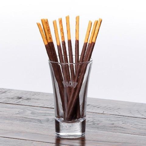 Pocky Megami no Ruby Chocolate Sticks for Red Wine Pairing - Image 2