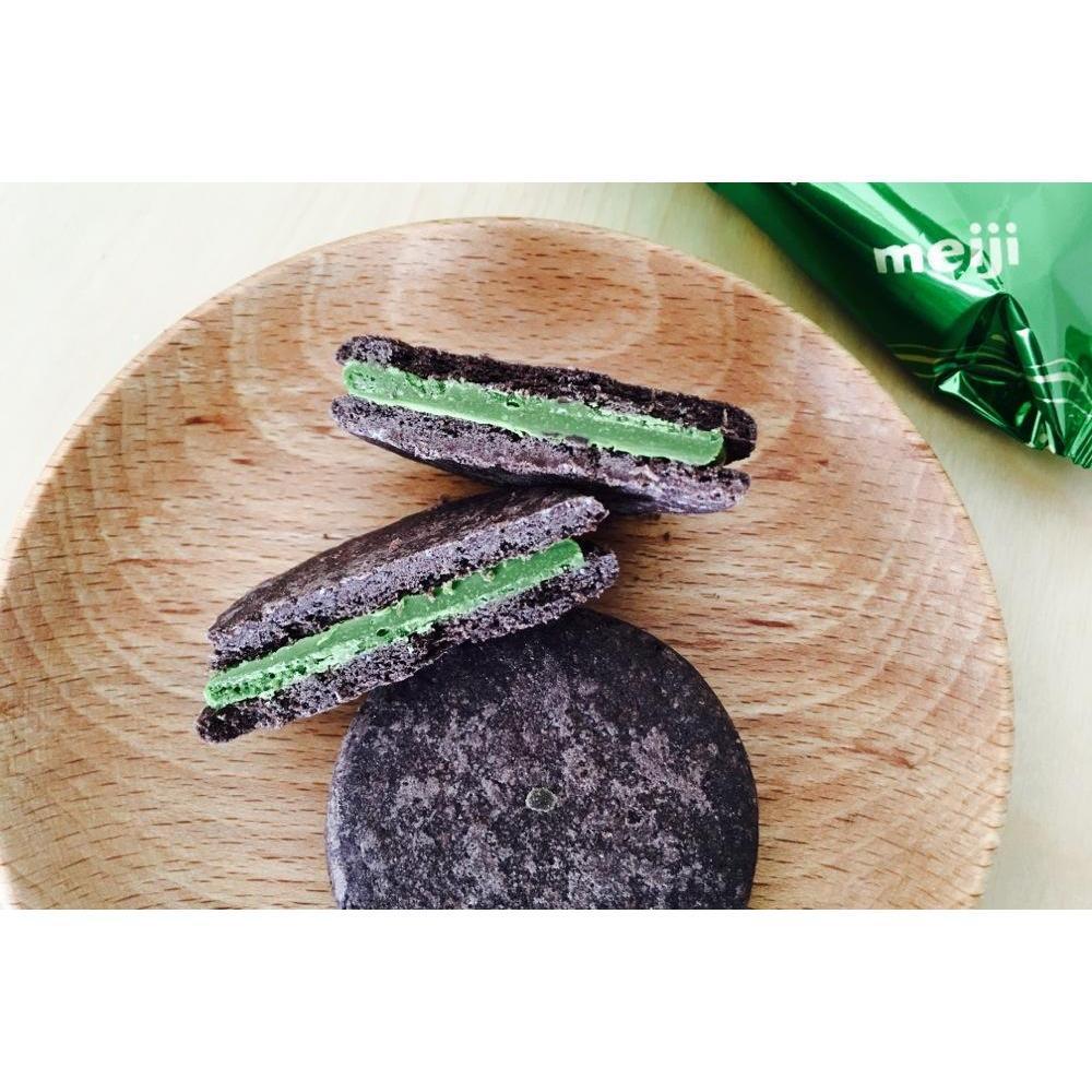 Meiji Rich Matcha Chocolate Sand Matcha Sandwich Cookies (Pack of 5) - Image 3