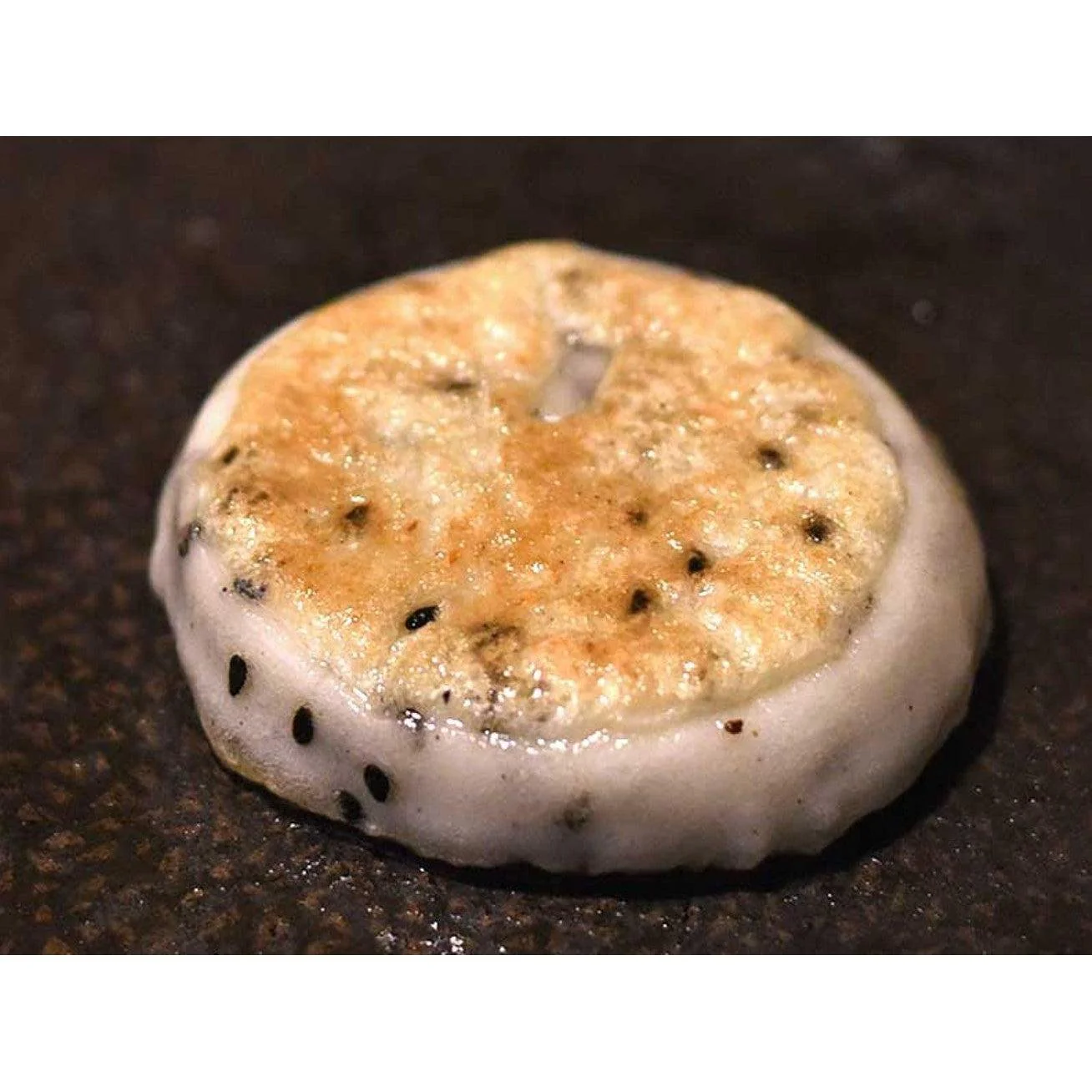 Usagimochi Azuki Bean Paste Filled Dried Mochi Snack Black Sesame Flavor 90g - Image 3